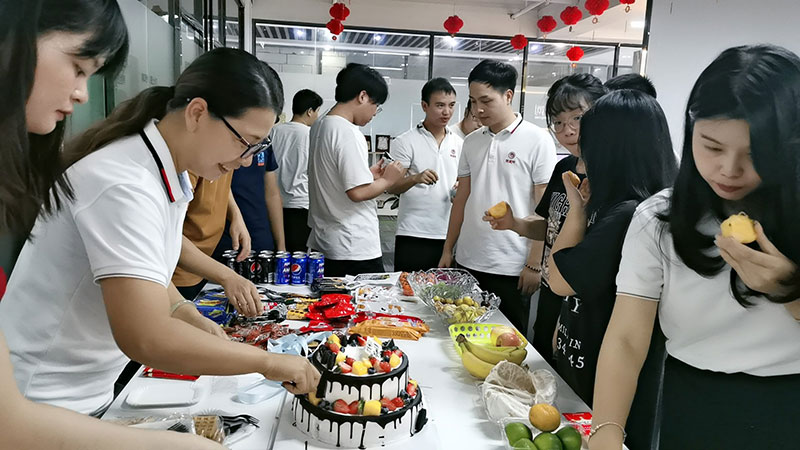 切蛋糕場景 切蛋糕場景